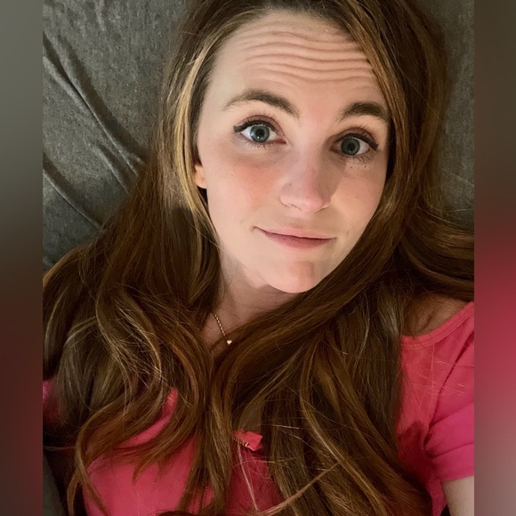 Meet your Posher, Kiersten - Picture 3 of 3